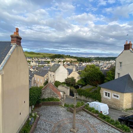 La Maison Bleue Port-en-Bessin-Huppain Eksteriør bilde