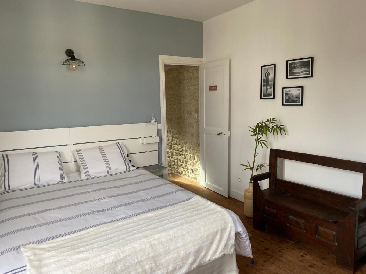 La Maison Bleue Port-en-Bessin-Huppain Eksteriør bilde